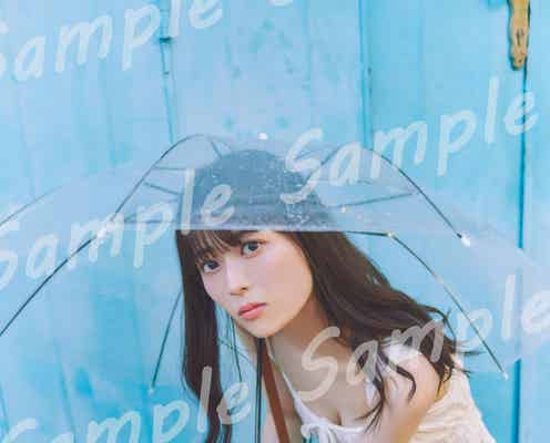 乃木坂46岩本蓮加、ノースリーブ姿で上目遣い ポストカード第2弾解禁【いたずらな風】
