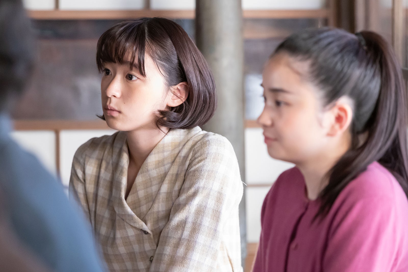 鳴海唯、福地桃子（C）NHK