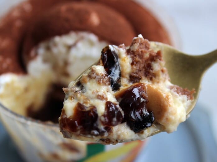 ゼリーと一緒に食べると、みずみずしさとコーヒーの風味がアップ