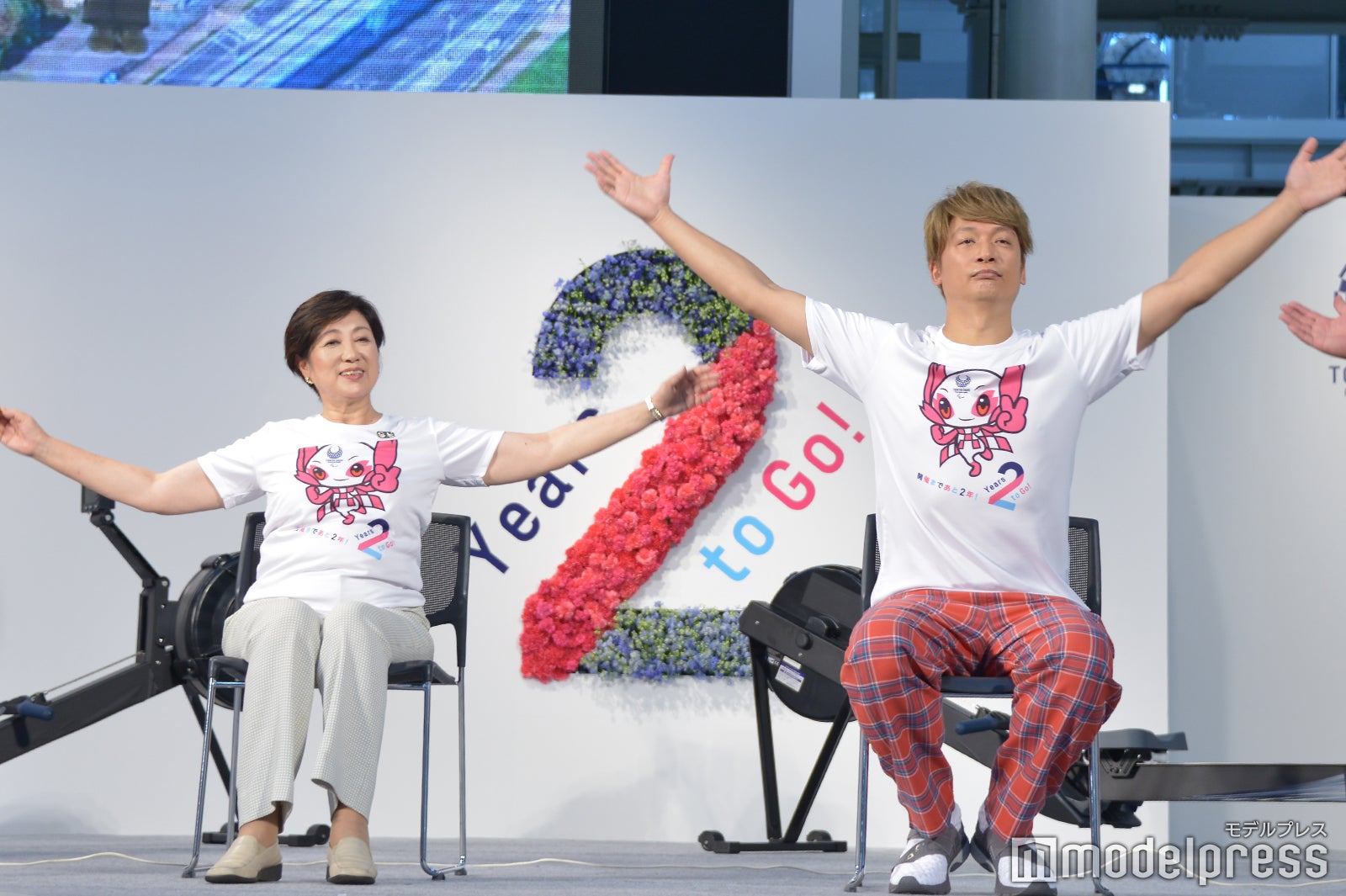 準備運動 （C）モデルプレス