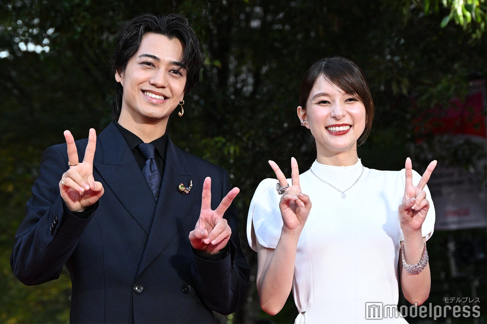 高橋海人、芳根京子（C）モデルプレス