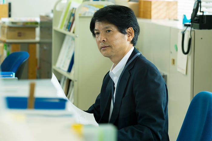 緒形直人 (C)2021映画「護られなかった者たちへ」製作委員会