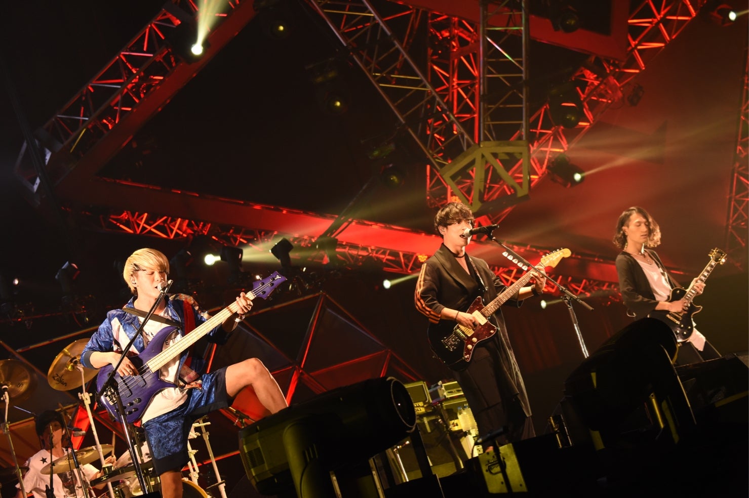 THE ORAL CIGARETTES（C）テレビ朝日 ドリームフェスティバル 2017／写真：岸田哲平