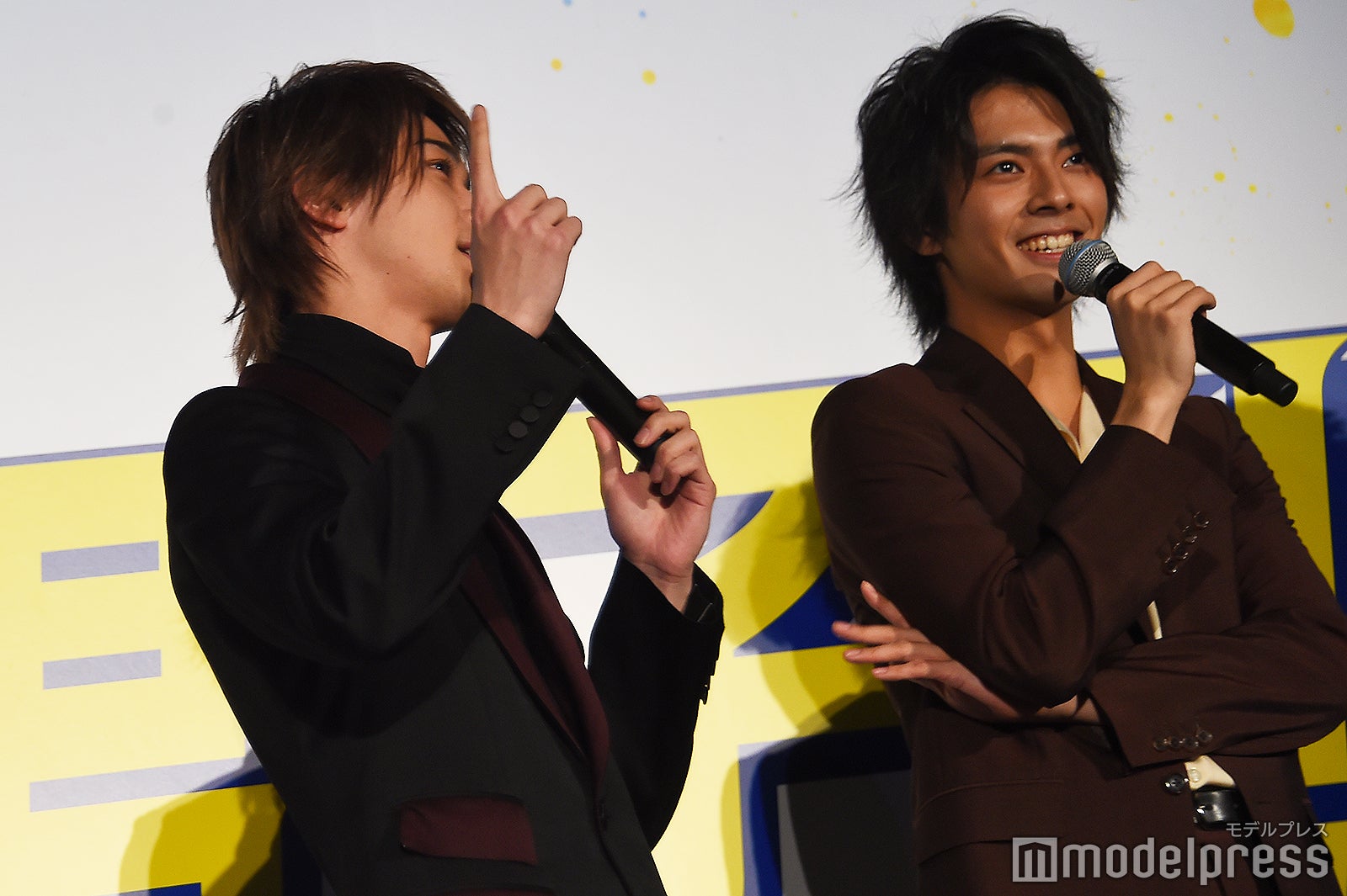 横浜流星 舞台挨拶で即興ラップを披露 俺は流星 彗星のごとく現れた流星 チア男子 モデルプレス