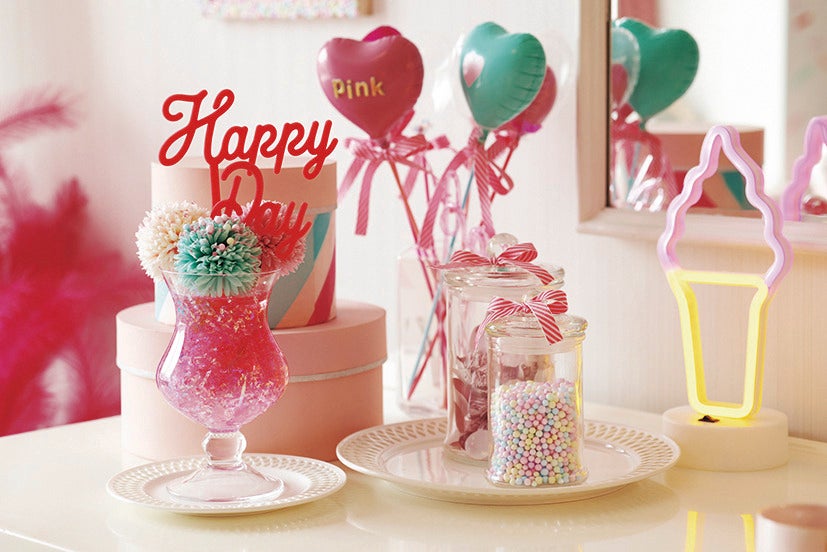 部屋中にフォトジェニックなオブジェが盛りだくさん／提供画像