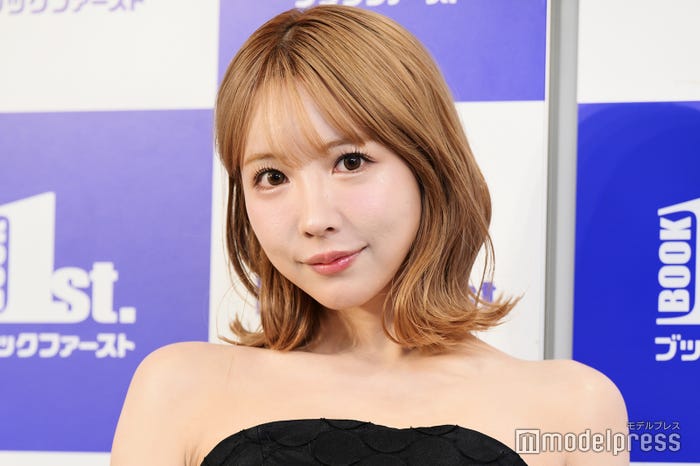 三上悠亜(C)モデルプレス