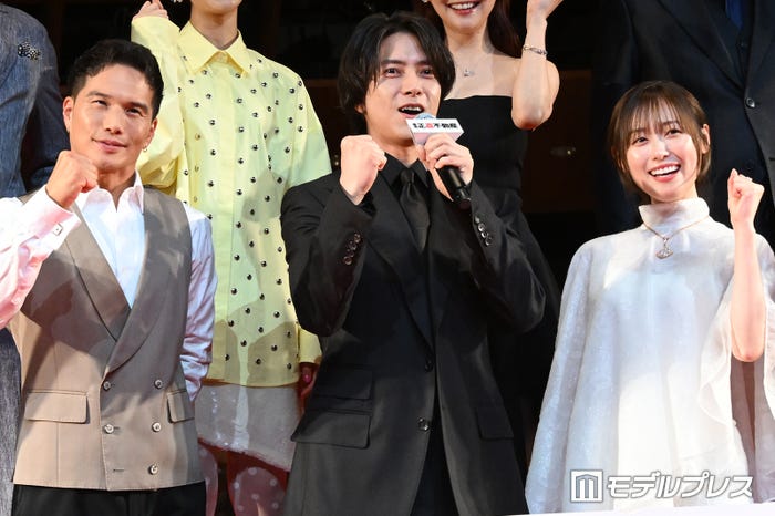 福原遥、山下智久、市原隼人(C)モデルプレス
