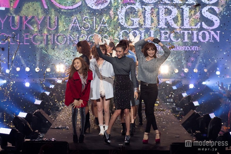 山田優、蛯原友里、菜々緒ら人気モデル、沖縄で華やかファッションショー　