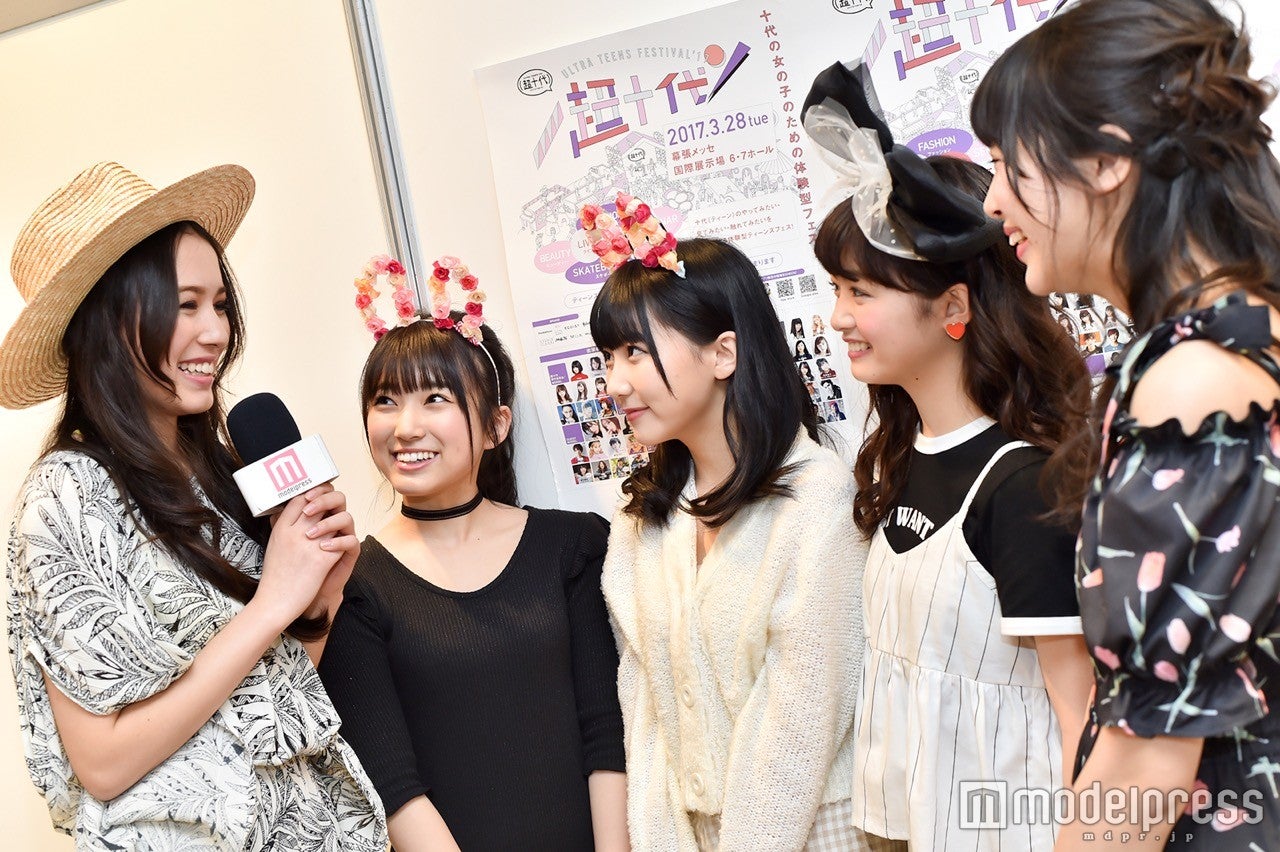 愛華ちゃん、ドキドキのインタビュー （C）モデルプレス