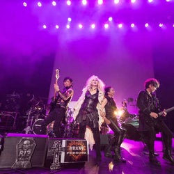 PERSONZ+原田美枝子+左右田薫、楽曲で物語&物語で楽曲を表現した圧巻のパフォーマンス