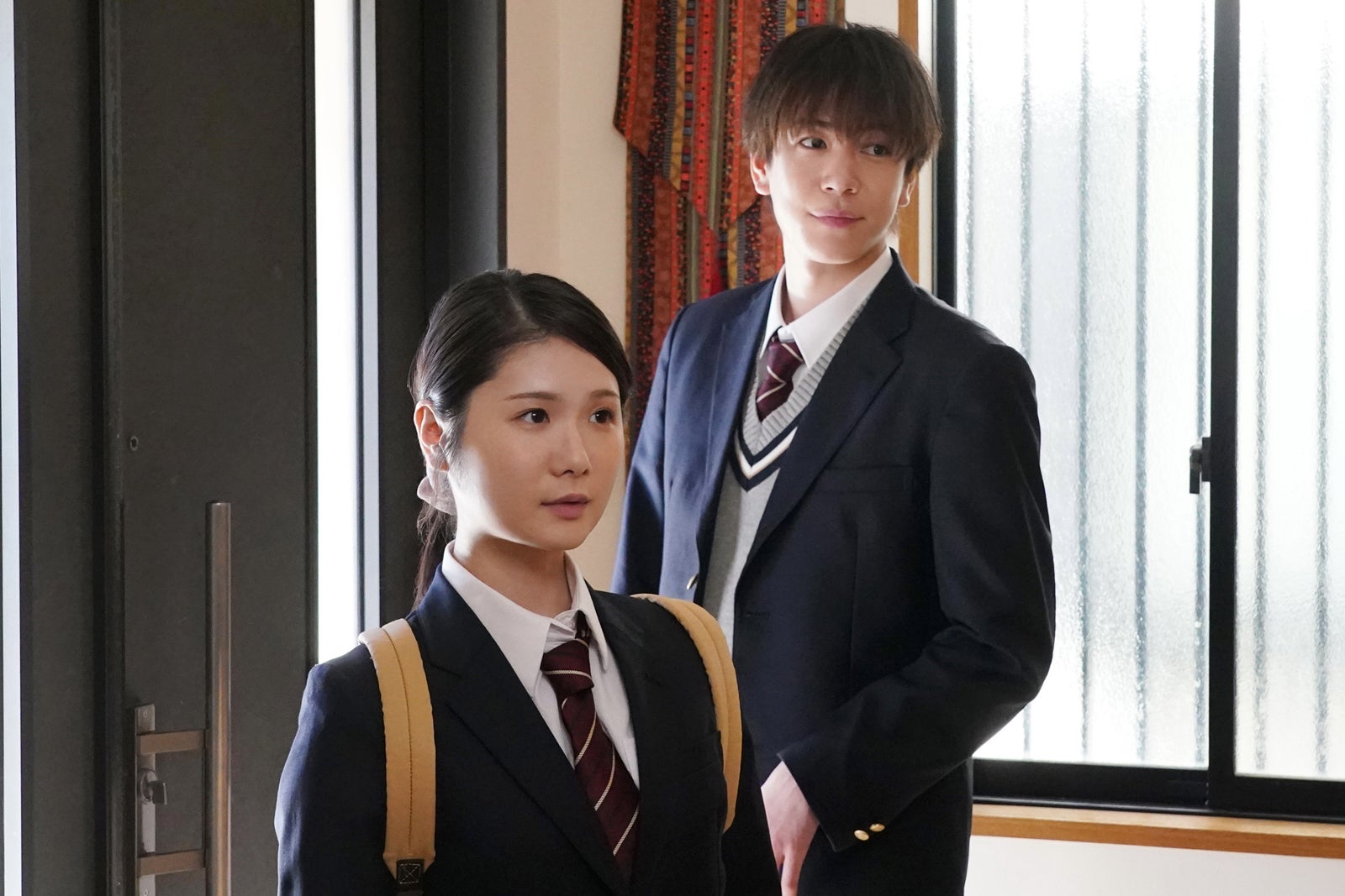 小野花梨、内藤秀一郎「私の知らない私」第2話（C）ytv