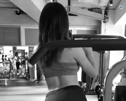 池田エライザ、美ヒップ&くびれ際立つトレーニング風景公開「エライザボディになりたい」の声続々
