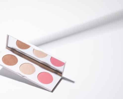 【rms beauty】パウダーチークとパウダーハイライトが数量限定パレットになって登場