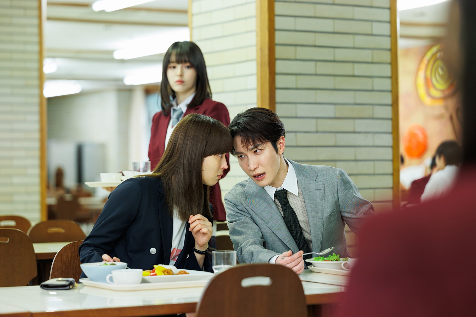 広瀬アリス、渡辺翔太「なんで私が神説教」第3話（C）日本テレビ