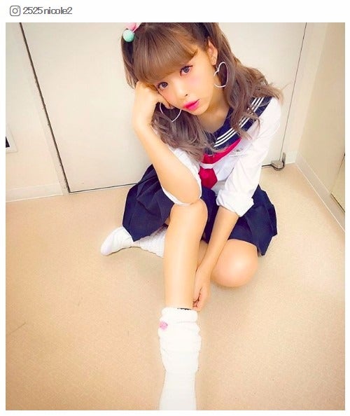 藤田ニコル セーラー服 ルーズソックスで Jk 復活 可愛すぎる 細い 絶賛の声 モデルプレス 藤田ニコル セーラー服 ルーズソックスで Jk 復活 可愛すぎる 細い 絶賛の声 モデルプレス