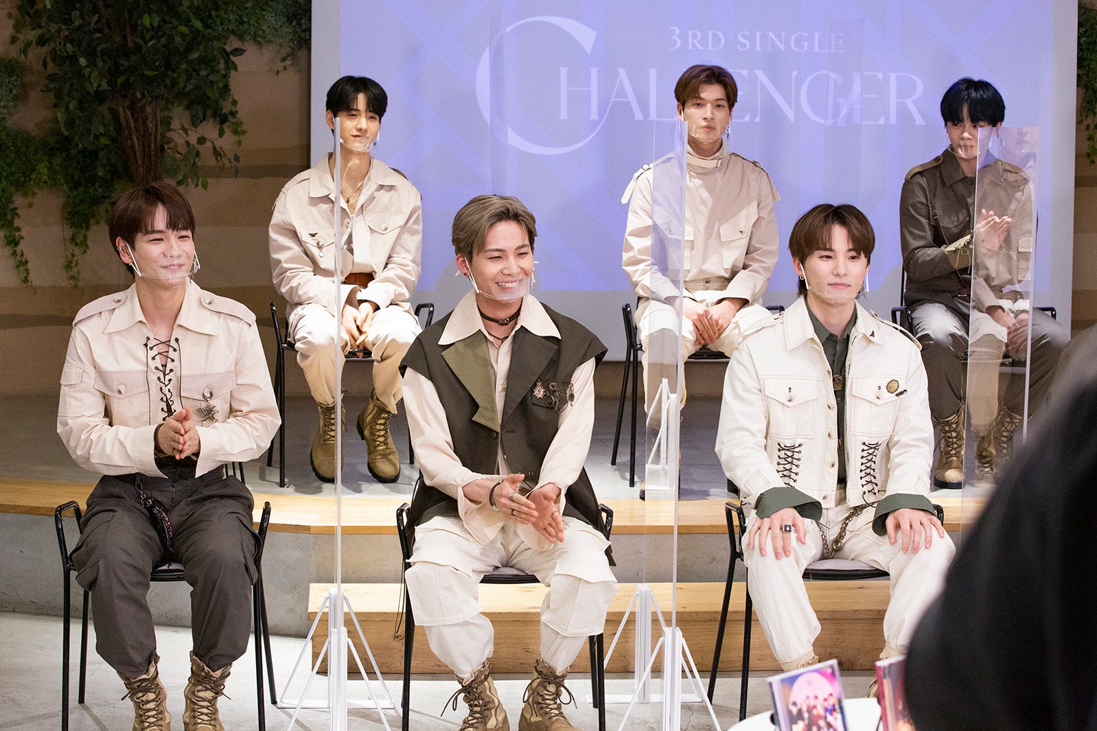 （前列）豆原一成、川尻蓮、川西拓実／JO1 3RD SINGLE「CHALLENGER」リリース記念生配信 （C）LAPONE ENTERTAINMENT