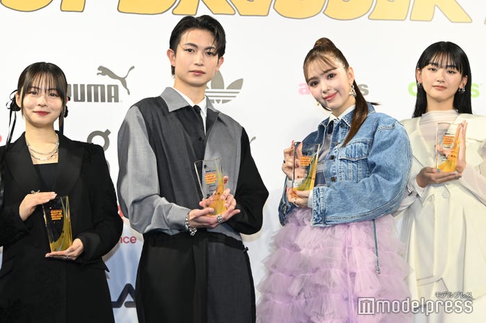(左から)莉子、綱啓永、藤田ニコル、山崎天(C)モデルプレス