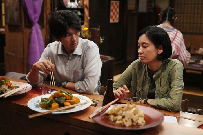 丸山智己、水川あさみ「笑うマトリョーシカ」第6話より(C)TBS