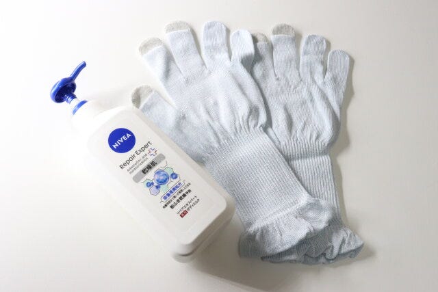 おうちケアニットグローブ（ロング丈、タッチパネル対応）　保湿クリーム