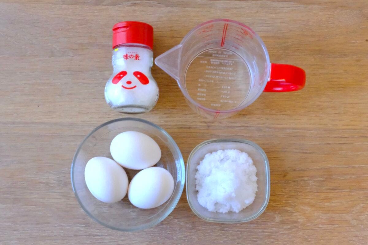 殻付き塩味ゆで卵