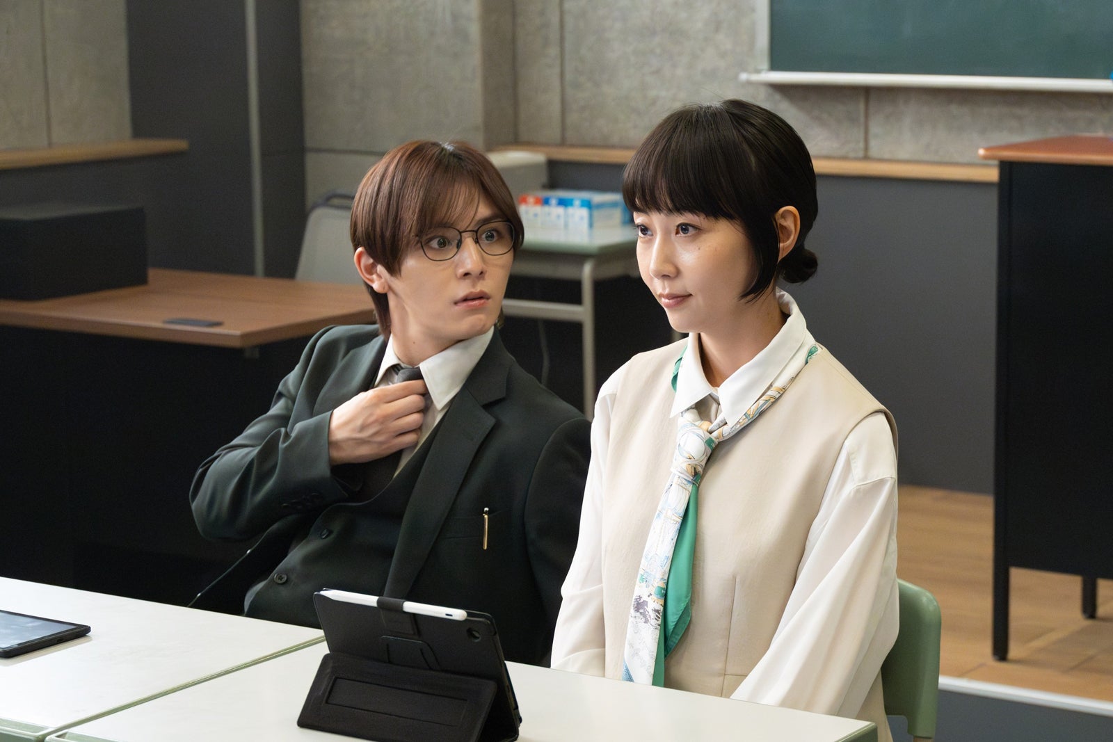 山田涼介、木南晴夏「ビリオン×スクール」第7話より（C）フジテレビ