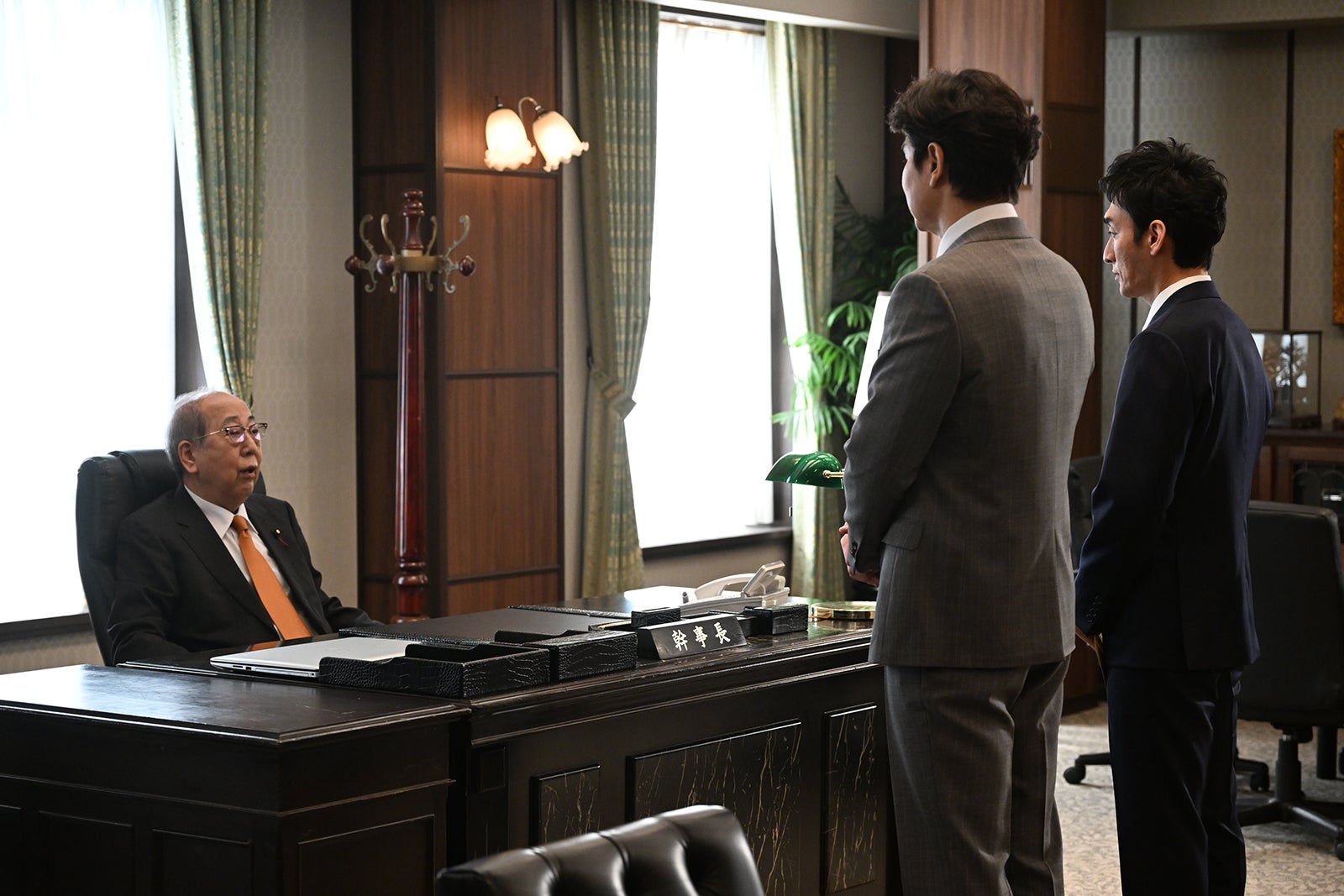 「罠の戦争」第8話より（C）カンテレ