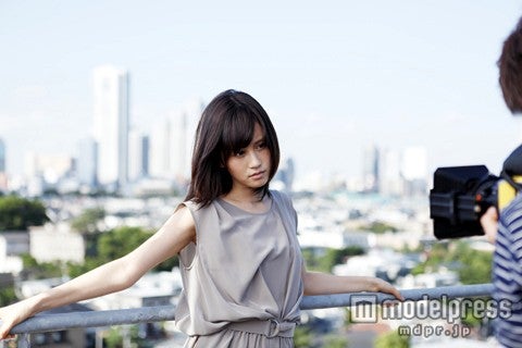 前田敦子メイキングカット