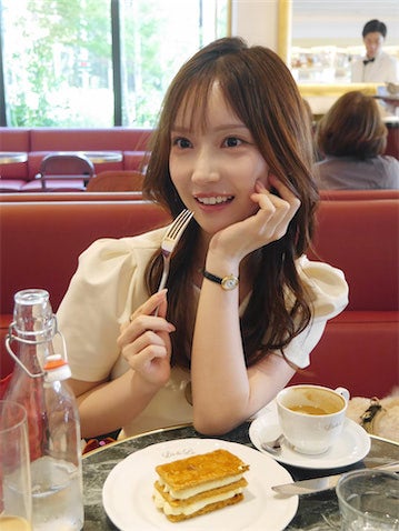TBS・野村彩也子アナ、優雅な休日ショットに絶賛の声「可愛すぎ」「モデル並みのスタイル」