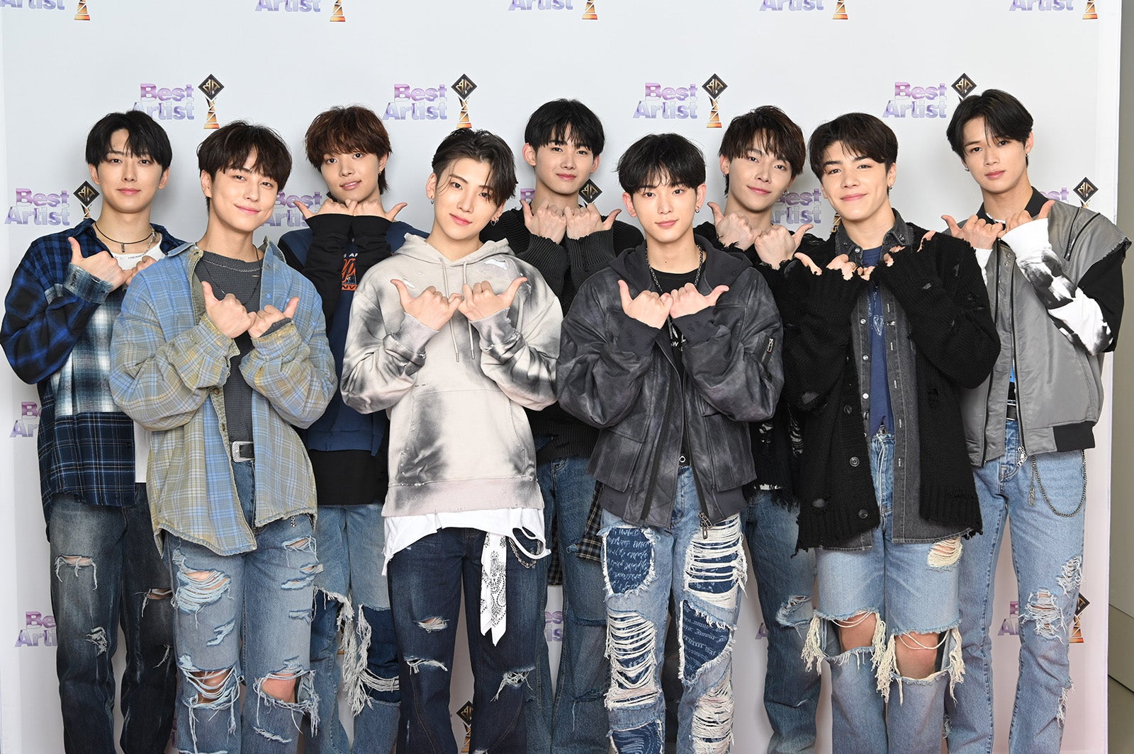 BTSに続くグローバルグループ・&TEAM「本気出しすぎて」リハでハプニング・デビュー目前の心境語る＜「ベストアーティスト2022」取材会＞