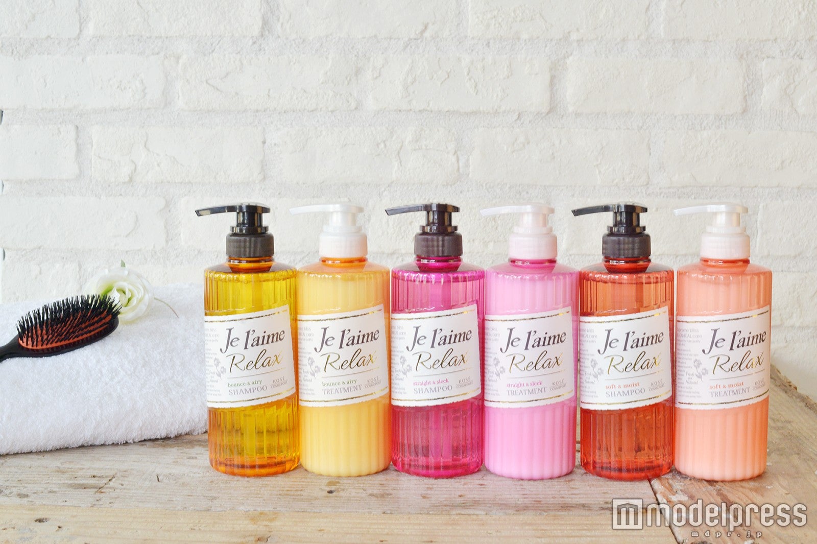 「ぺたんこ」「うねる」「かたい」髪質※が変わる（C）モデルプレス