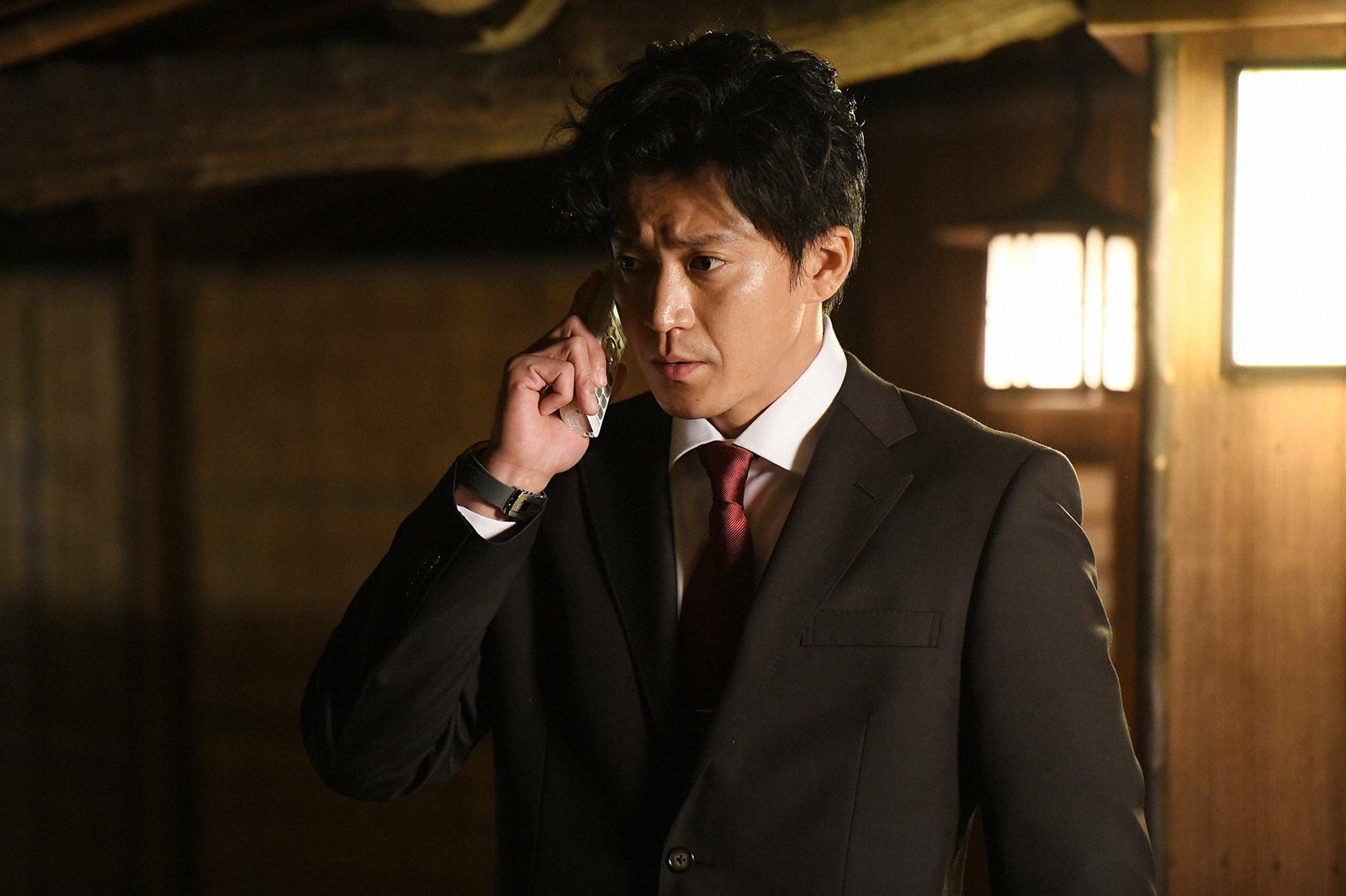 小栗旬／「日本沈没ー希望のひとー」第1話より（C）TBS