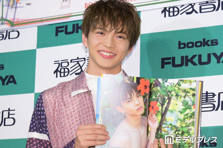 画像1 8 Exile佐藤大樹 気付いたら裸でした 初写真集は 0点満点 Step By Step モデルプレス