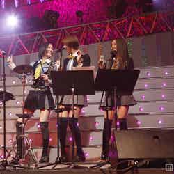 新曲をバンド生演奏するAKB48「AKB48 リクエストアワー セットリストベスト100 2012」最終公演
