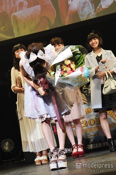 ピチレ 関根莉子 卒業を発表 カリスマコンビ 福原遥と牽引してきた4年半 全てが幸せ モデルプレス ピチレ 関根莉子 卒業を発表 カリスマコンビ 福原遥と牽引してきた4年半 全てが幸せ モデルプレス