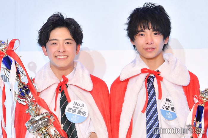 2018年グランプリの新原泰佑(左)、準グランプリの小宮璃央(右)(C)モデルプレス