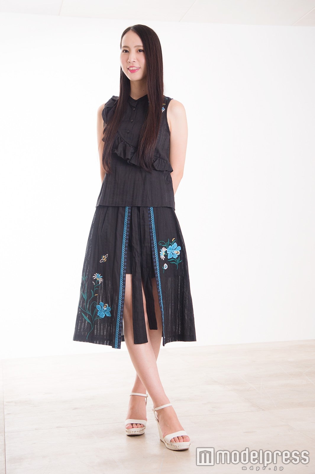 李璃 （C）モデルプレス