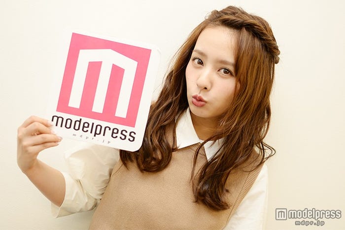 山田菜々