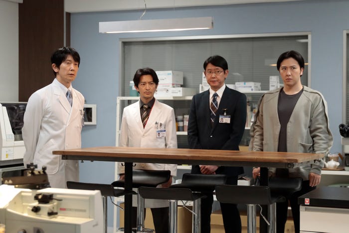 佐々木蔵之介、津田健次郎、筒井道隆、尾上松也「グレイトギフト」最終話より(C)テレビ朝日