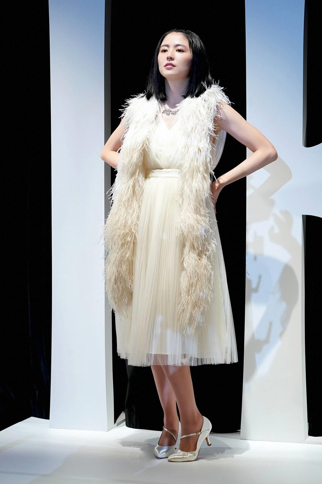 長澤まさみ／「コンフィデンスマンJP」第8話より（C）フジテレビ