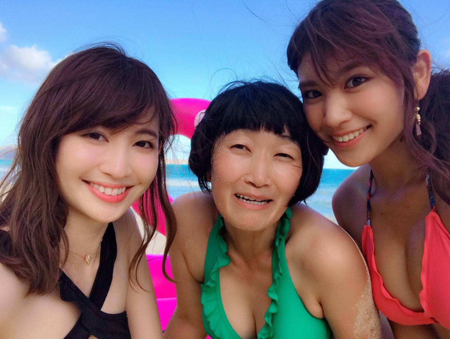 久松郁実、豊満バスト＆弾ける笑顔が眩しい！ハワイで美ボディ開放 - 女子旅プレス