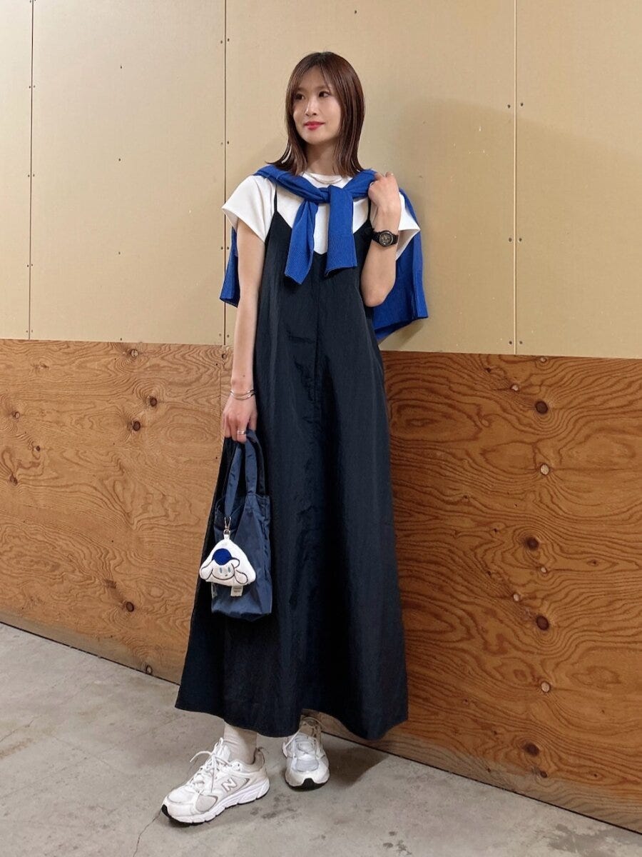 黒キャミワンピコーデ3
