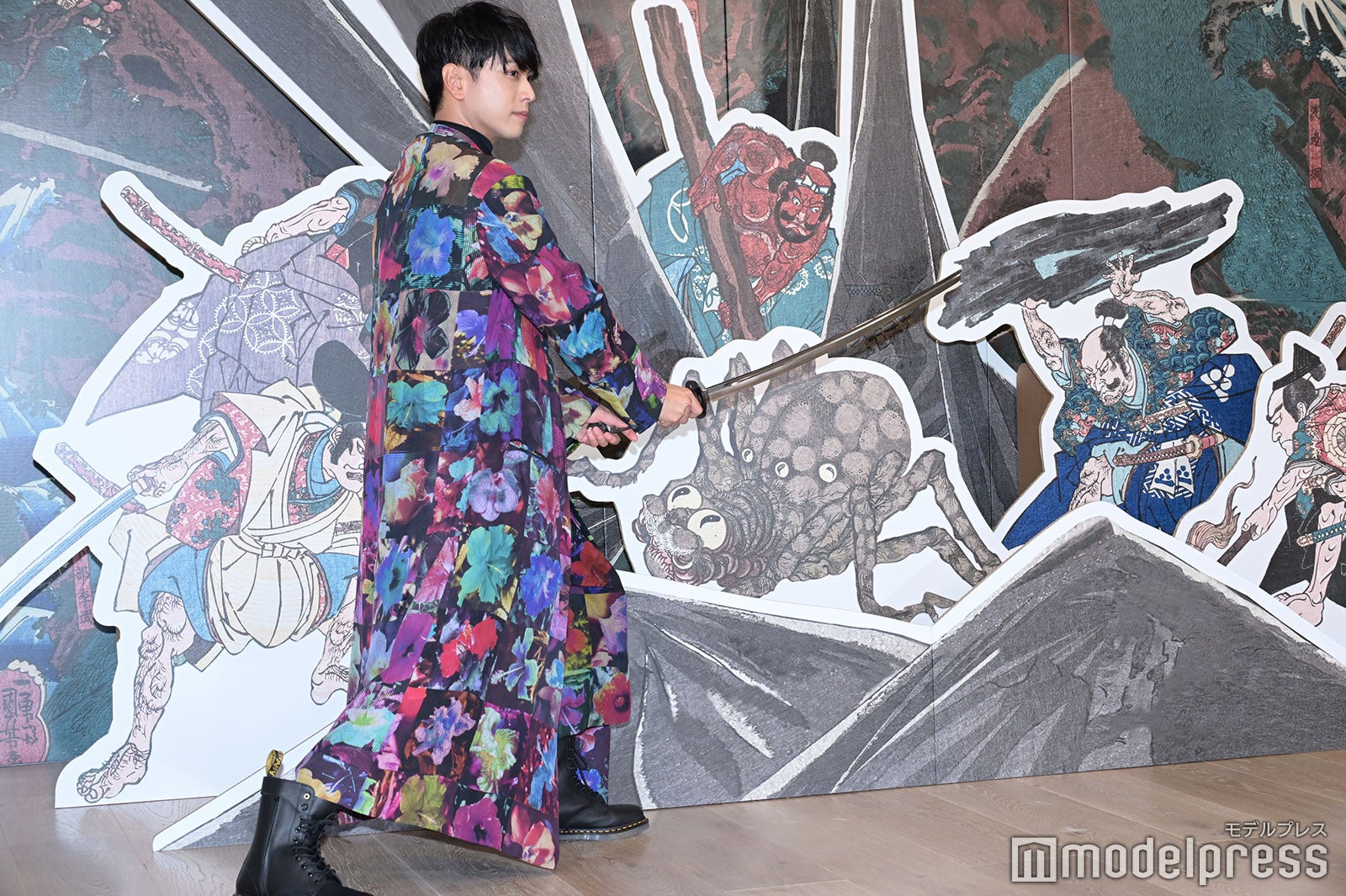 黒羽麻璃央 （C）モデルプレス