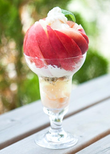 ピーチジュエル1080円（税込）／画像提供：桃の家カフェ ラ・ペスカ