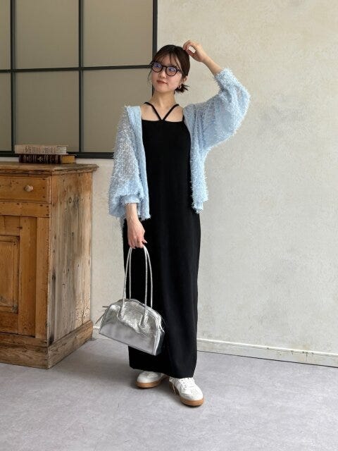 黒キャミワンピース コーデ 黒キャミワンピースコーデ2
