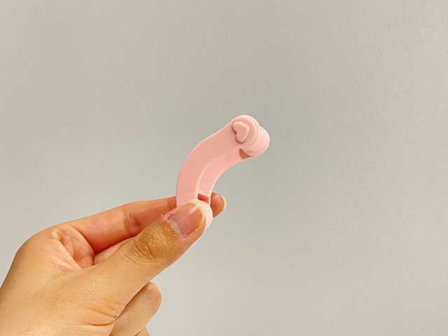 ダイソーさん サイズ間違ってる と思ってゴメン ピタッとハマって気持ちいい 極小グッズ モデルプレス