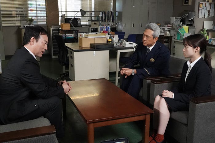 「トクメイ!警視庁特別会計係」第9話(C)カンテレ