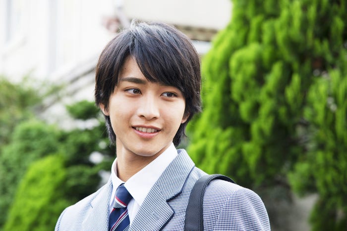 佐藤寛太(C)「イタズラなKiss THE MOVIE」製作委員会 (C)多田かおる/ミナトプロ・エムズ