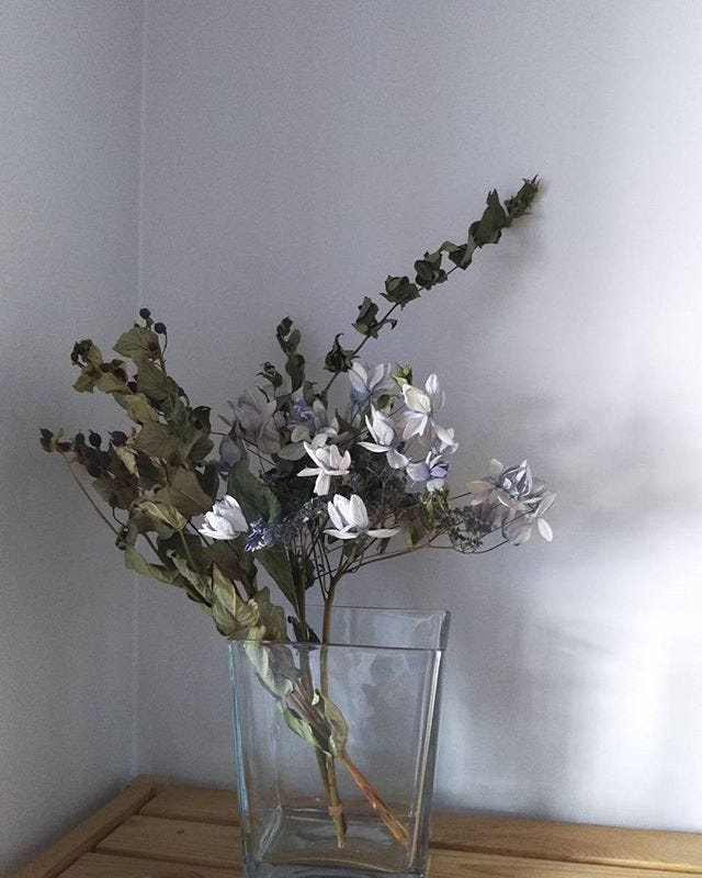 紫陽花ドライフラワーのおしゃれな飾り方って お手本にしたい素敵な方法をご紹介 モデルプレス