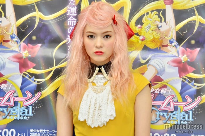 インタビュー中は、笑顔でさくさくと質問に答えてくれた八木