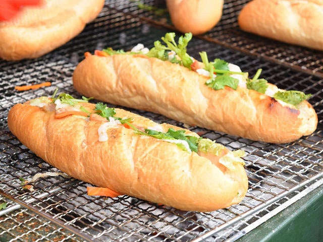 carousel_0dbb812ab77956549c98d006b12a6f9